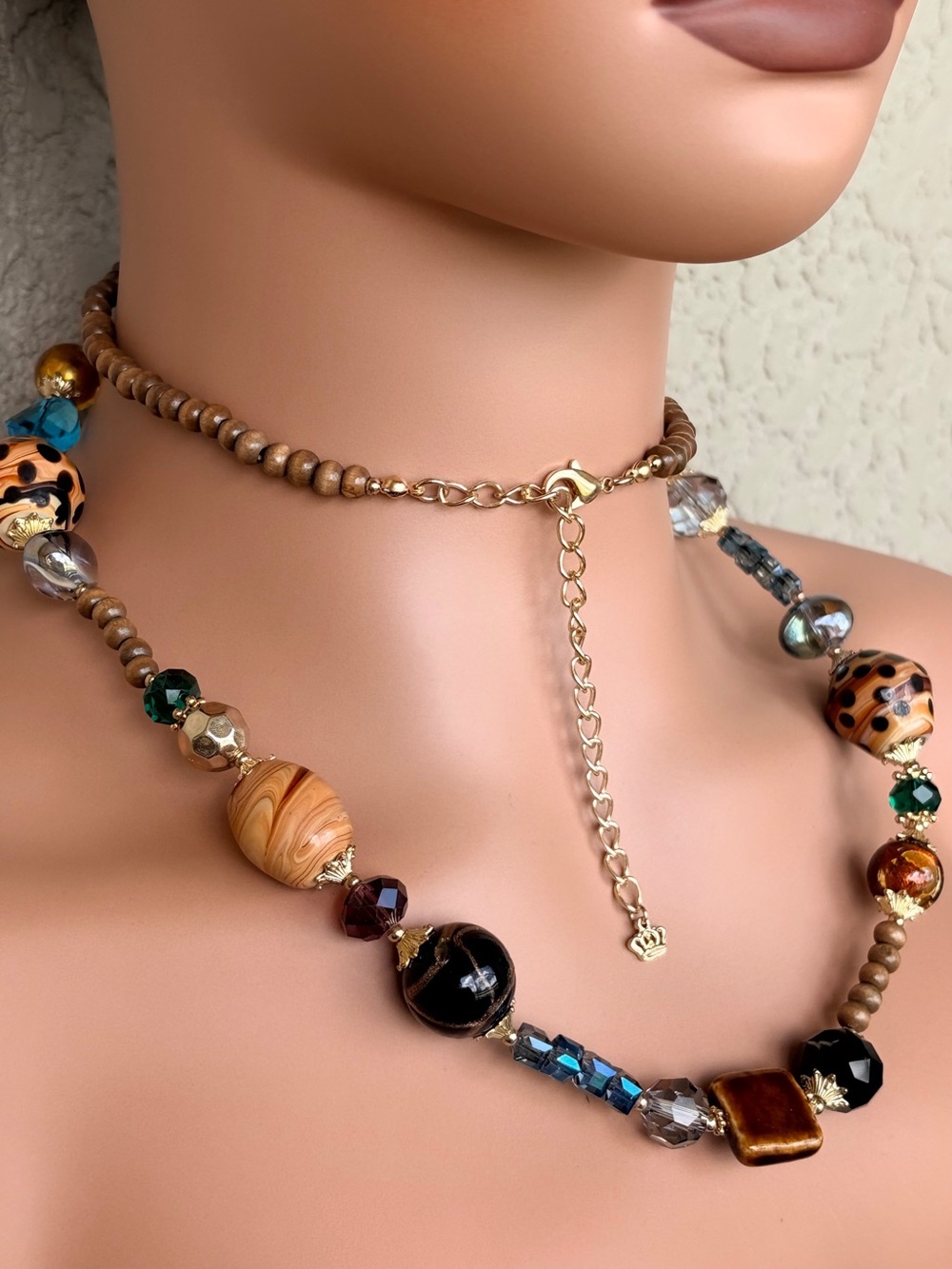 Premier Designs Multicolored Mixed Media Beaded Statement Necklace - Picture 3 of 9